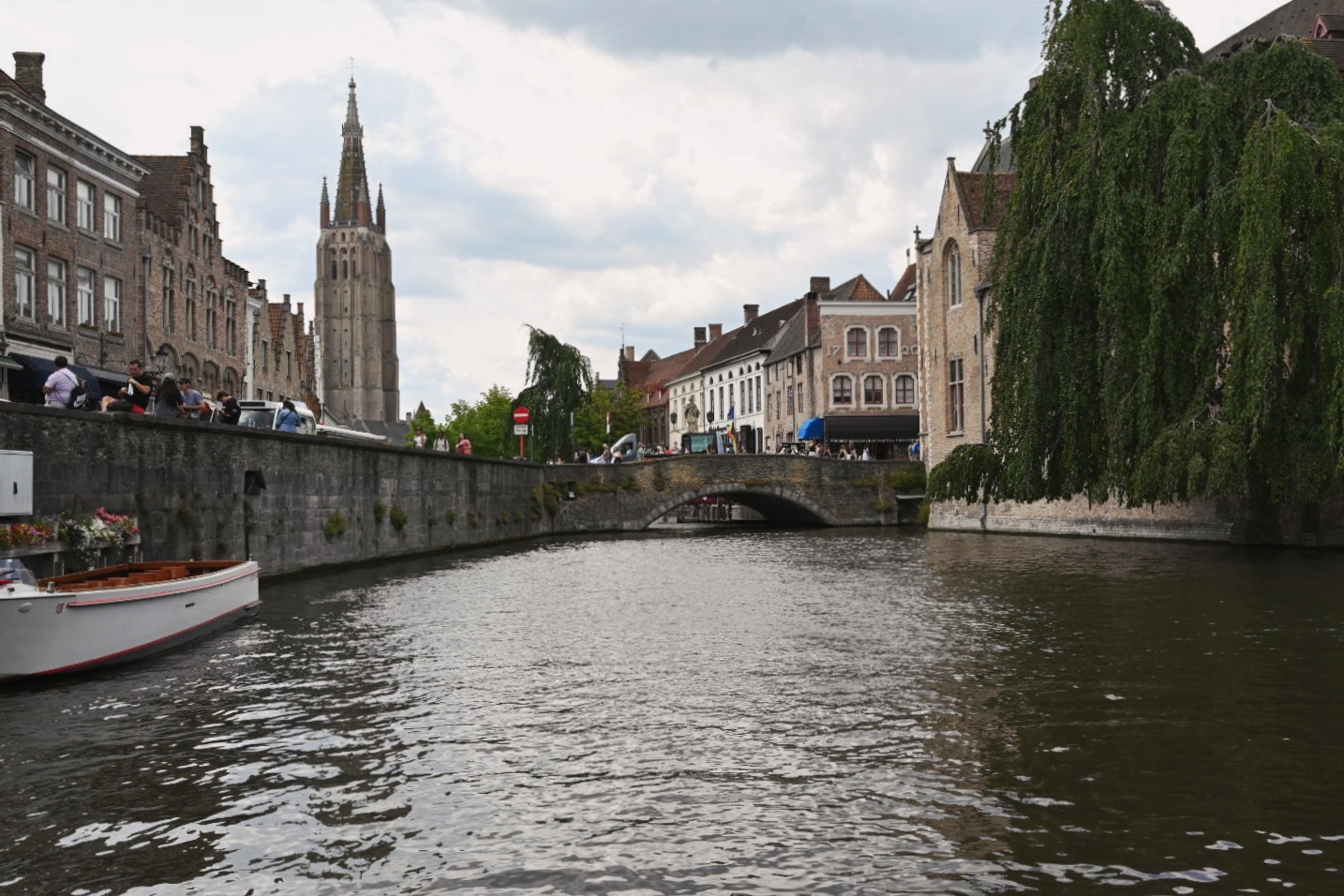 Bruges, le temps d'une journée @ Léon Bardamu