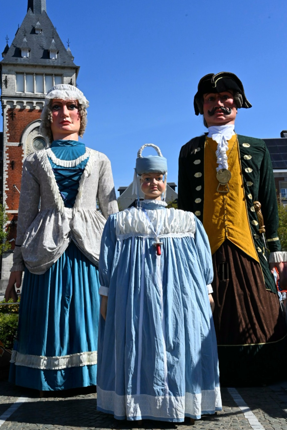 La Parade des Géants à Nivelles @ Léon Bardamu 20250907
