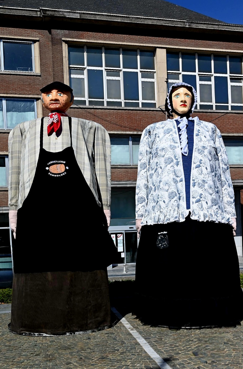 La Parade des Géants à Nivelles @ Léon Bardamu 20250907